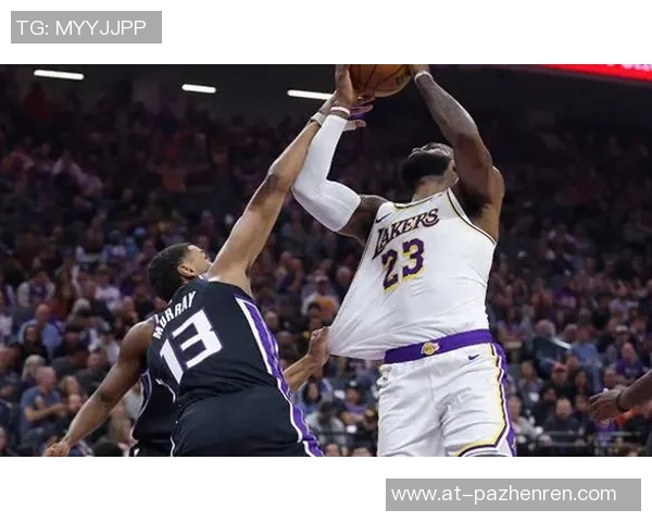 这谁顶得住？南区双外联手彪中19记三分抢戏全明星